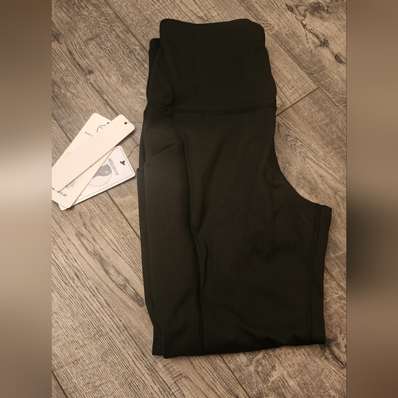 Absolutely Fit Black Leggings Tummy Control -NEW size small, Deep Pockets - Picture 1 of 7